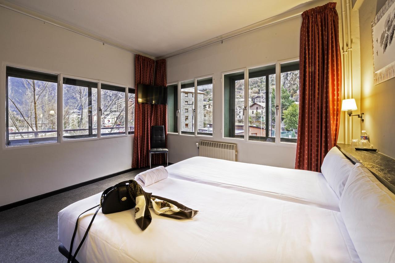 Hotel Garden アンドラ・ラ・ベリャ エクステリア 写真